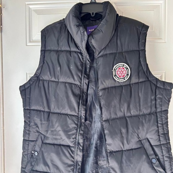 Madden Girl Jackets & Blazers - Black Madden Girl puffer vest. XLarge